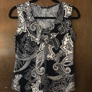 Sleeveless Ruffled Business Casual Top